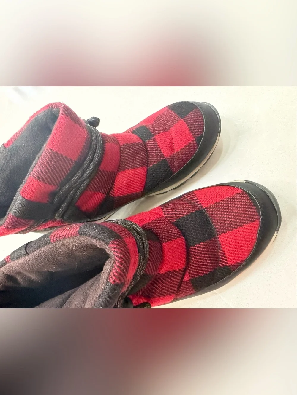 SOREL Whitney Short Red Black Buffalo Plaid Winter Snow Boots Waterproof Size 8